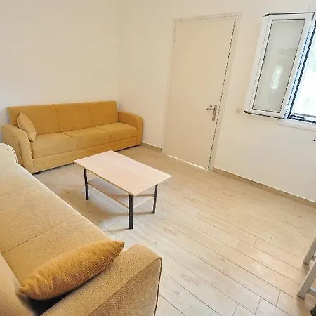 Acharavi Garden Hotel 3*