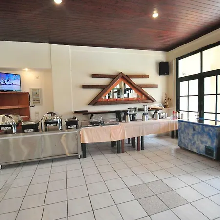 Acharavi Garden Hotel