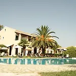 Acharavi Garden 3*