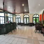 Acharavi Garden 3*