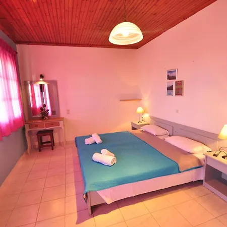 Acharavi Garden Hotel