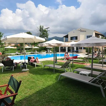 מלון Acharavi Garden אצ'ארבי