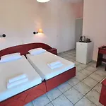 Acharavi Garden Hotell 3*