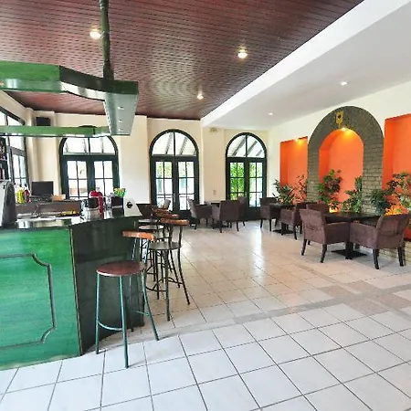 Acharavi Garden 3* אצ'ארבי