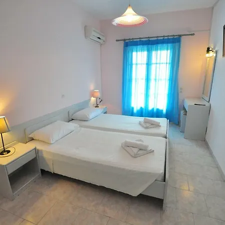 Acharavi Garden أخارافي