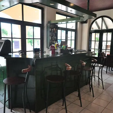Acharavi Garden 3* אצ'ארבי