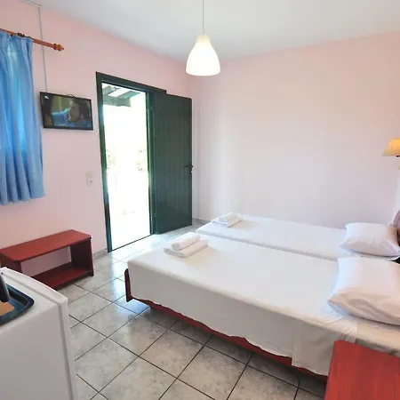 Acharavi Garden أخارافي