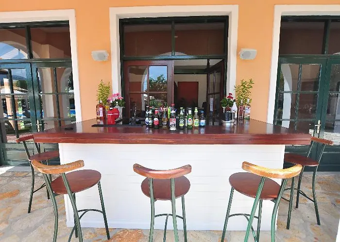 Acharavi Garden Hotel 3*