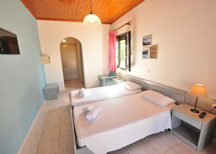 Acharavi Garden Hotel 3*